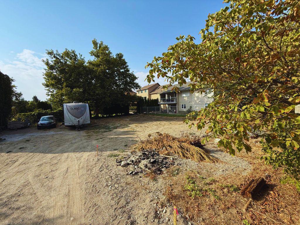 2640 Boucherie Road, West Kelowna, BC - Outdoor