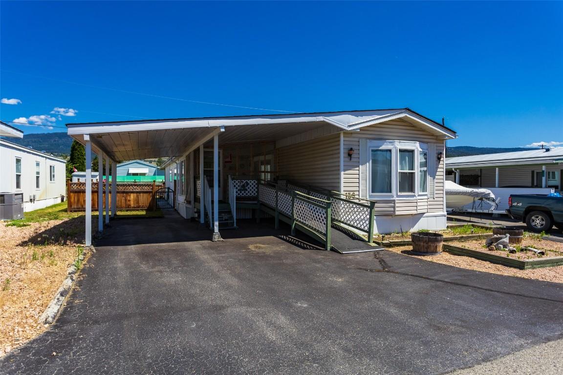 136-720 Commonwealth Road, Kelowna, BC