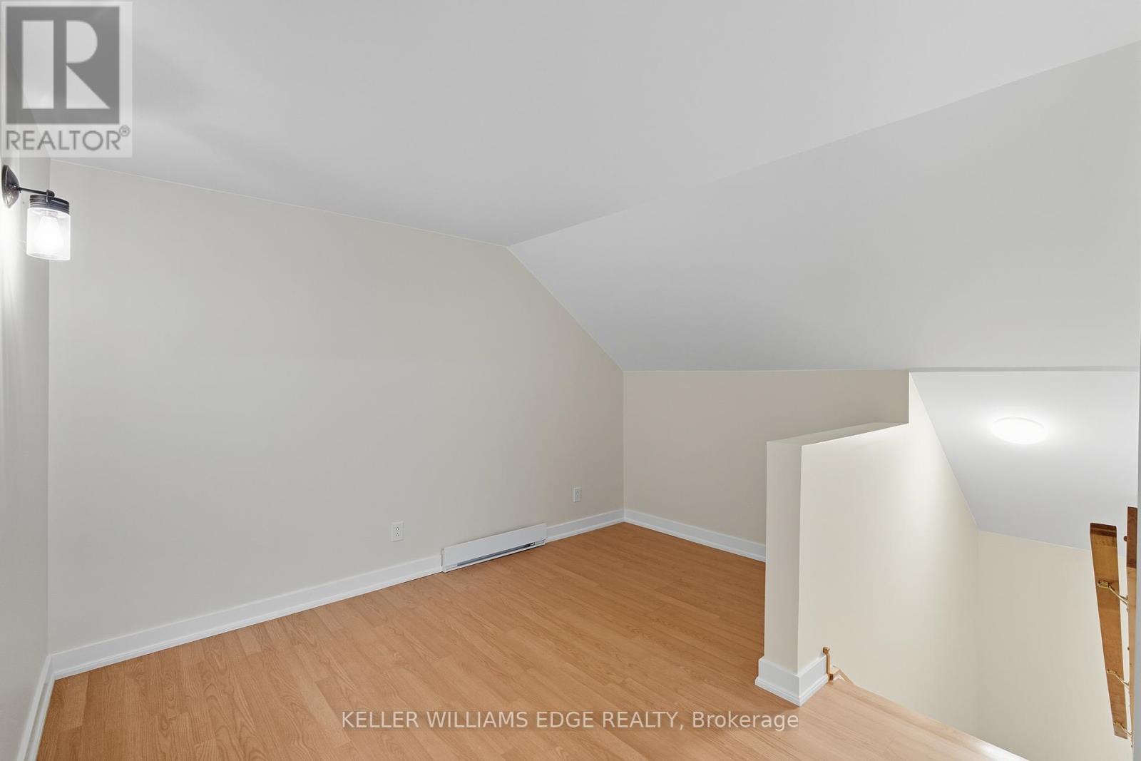 DEN/OFFICE - 1402 Hwy 6, Hamilton, ON - Indoor Photo Showing Other Room