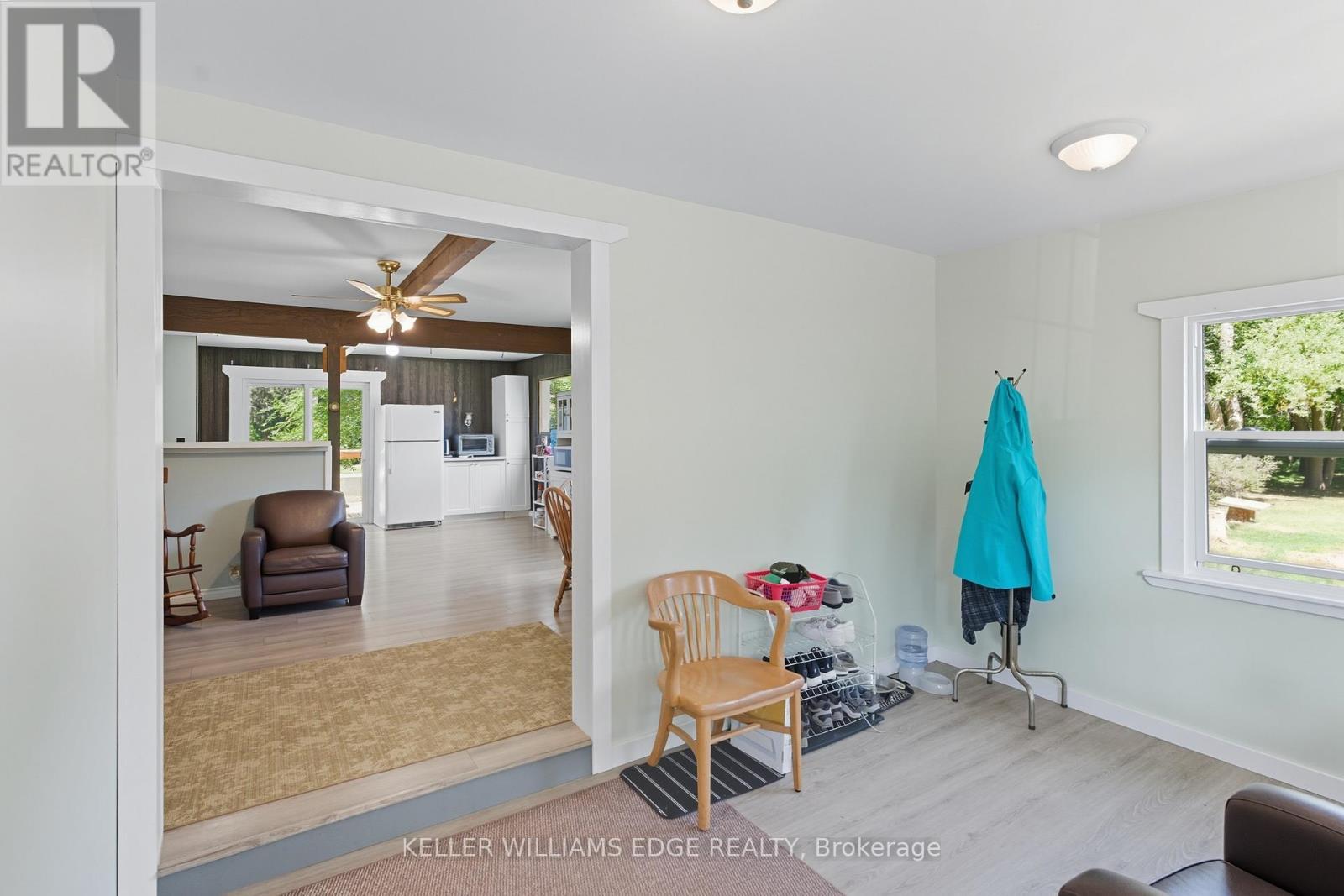 MUD ROOM - 1402 Hwy 6, Hamilton, ON - Indoor