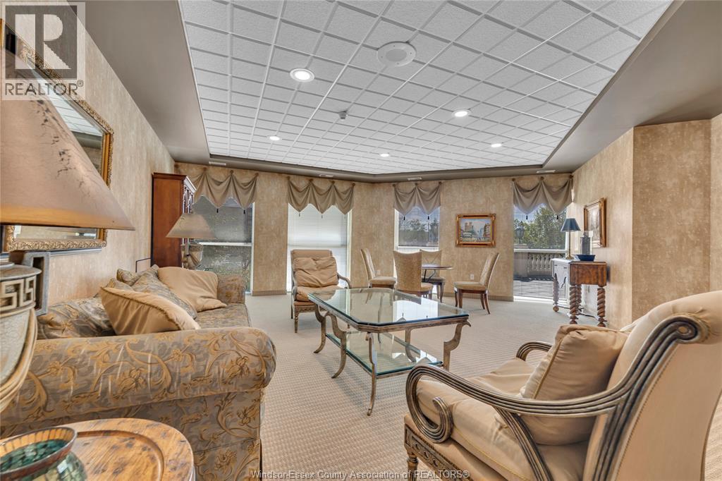 4955 Riverside Drive East Unit# 802, Windsor, ON - Indoor