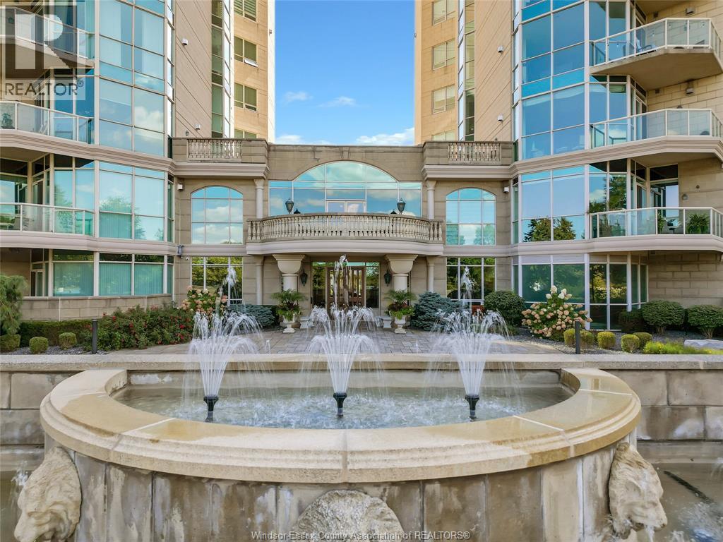 4955 Riverside Drive East Unit# 802, Windsor, ON - Outdoor With Balcony
