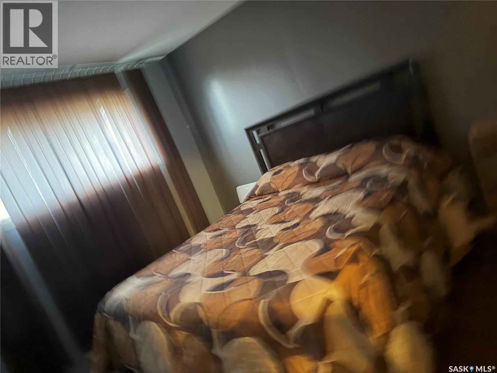 128 1St Avenue S, Coronach, SK - Indoor Photo Showing Bedroom