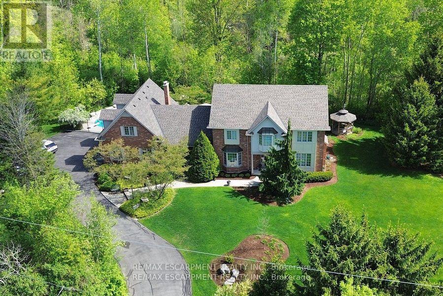 712 Robson Road, Hamilton, ON - Outdoor