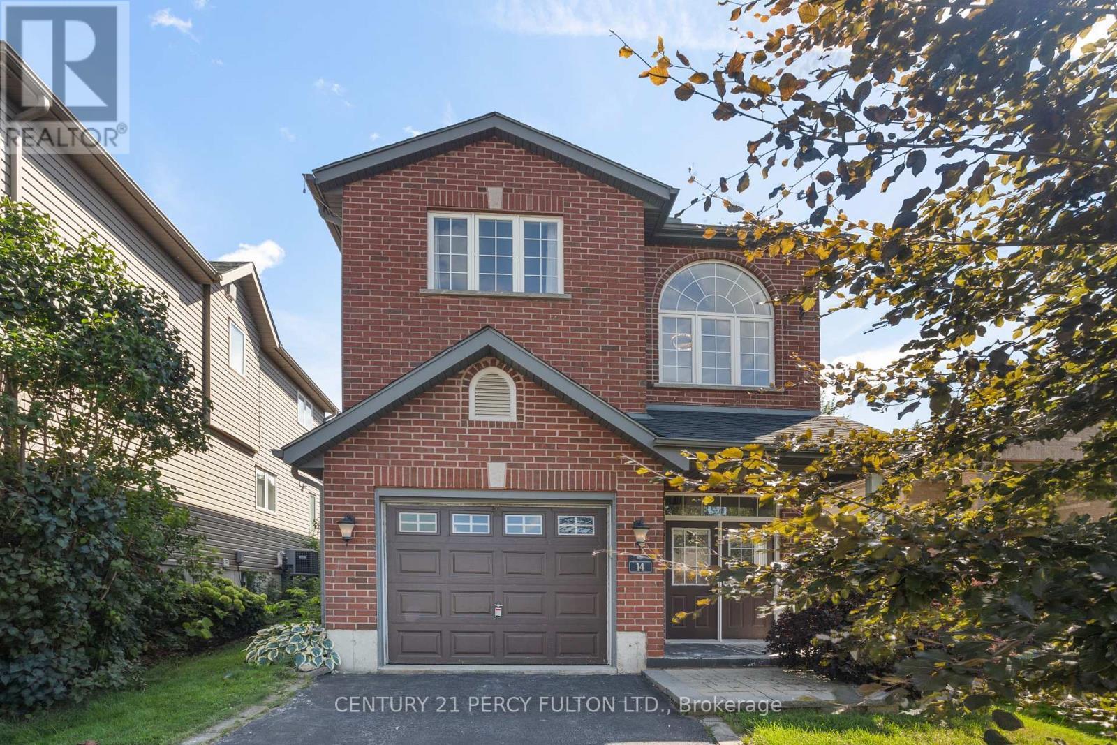 14 Anderson Street, Woodstock, ON - Outdoor