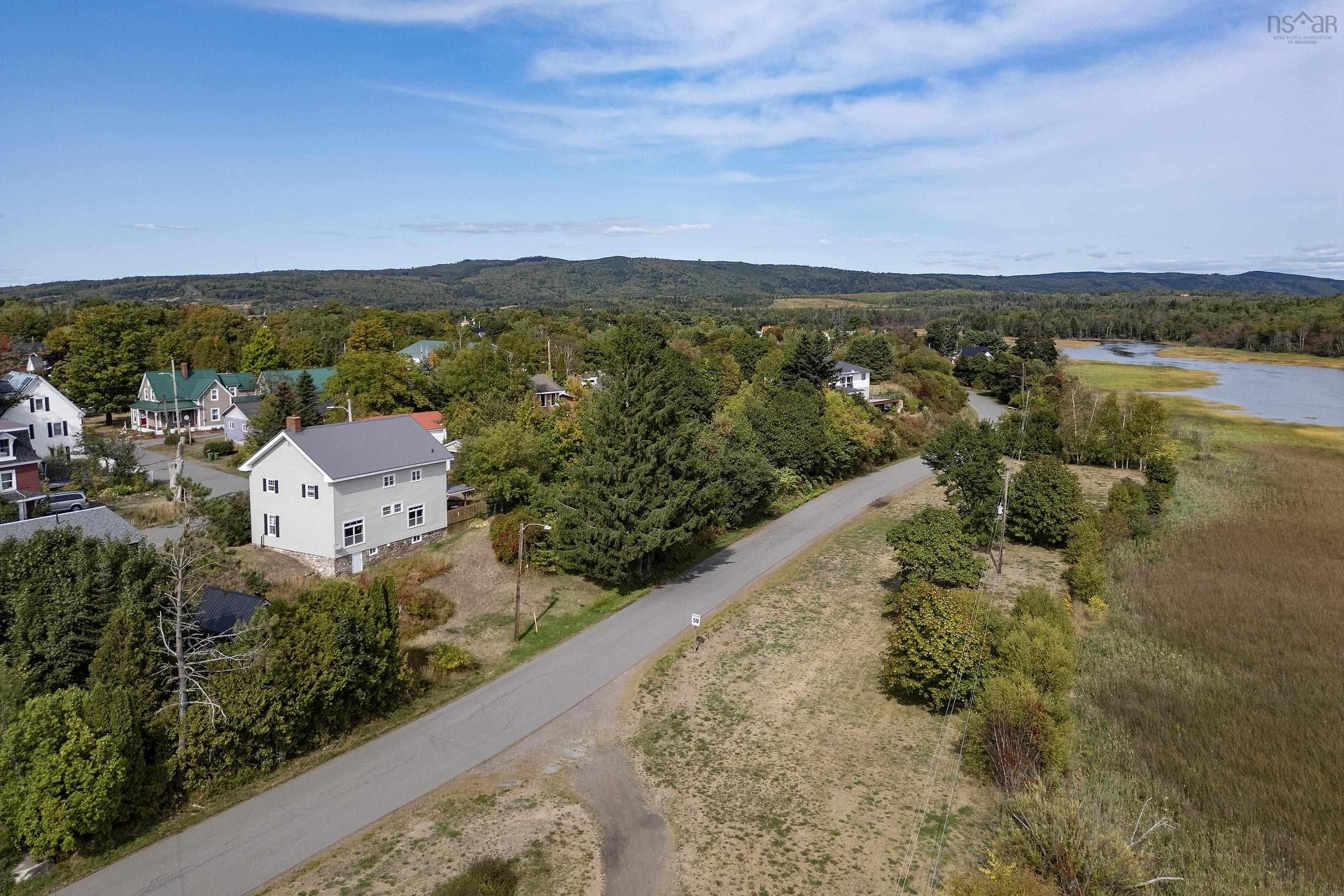 100 Spring Street, Parrsboro, NS