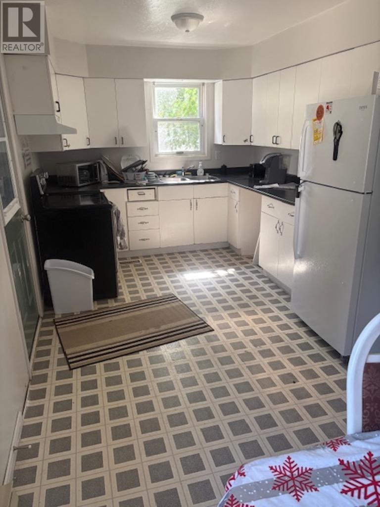42-44 Aberdeen St, Chapleau, ON - Indoor Photo Showing Kitchen
