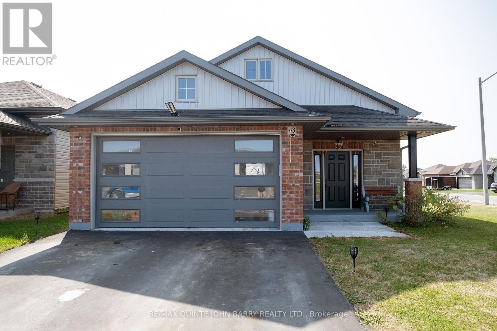 43 Cedar Park Crescent, Quinte West (Murray Ward), ON - Outdoor