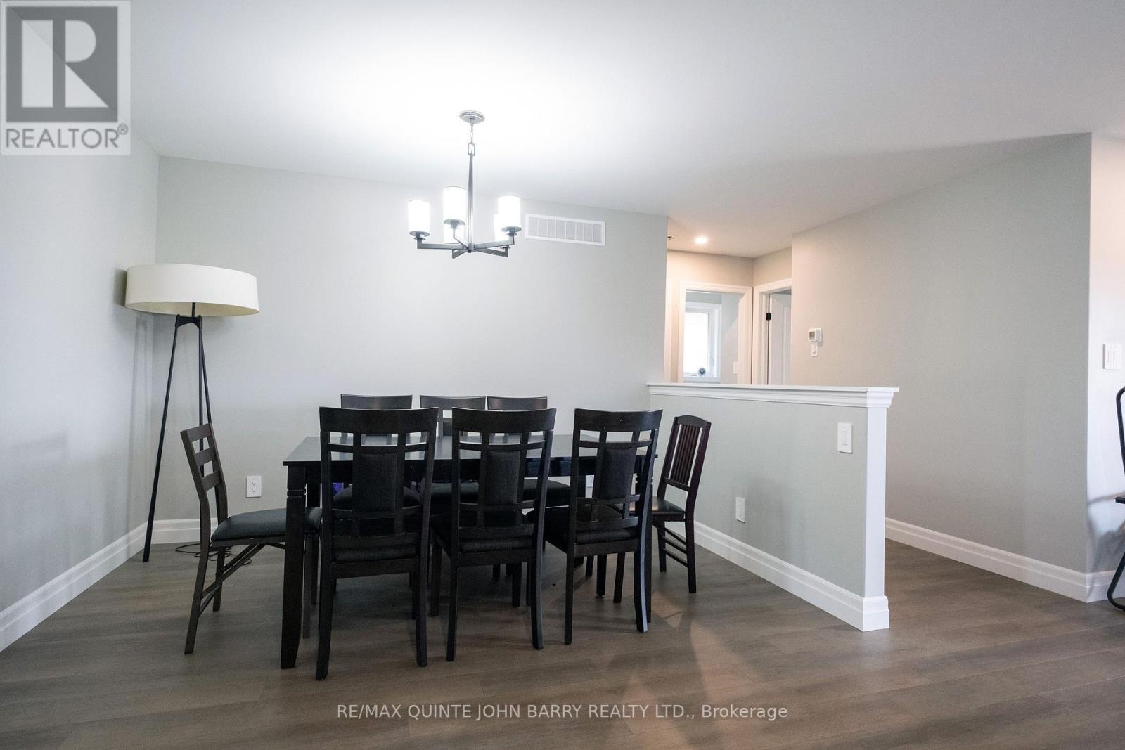 43 Cedar Park Crescent, Quinte West (Murray Ward), ON - Indoor Photo Showing Dining Room