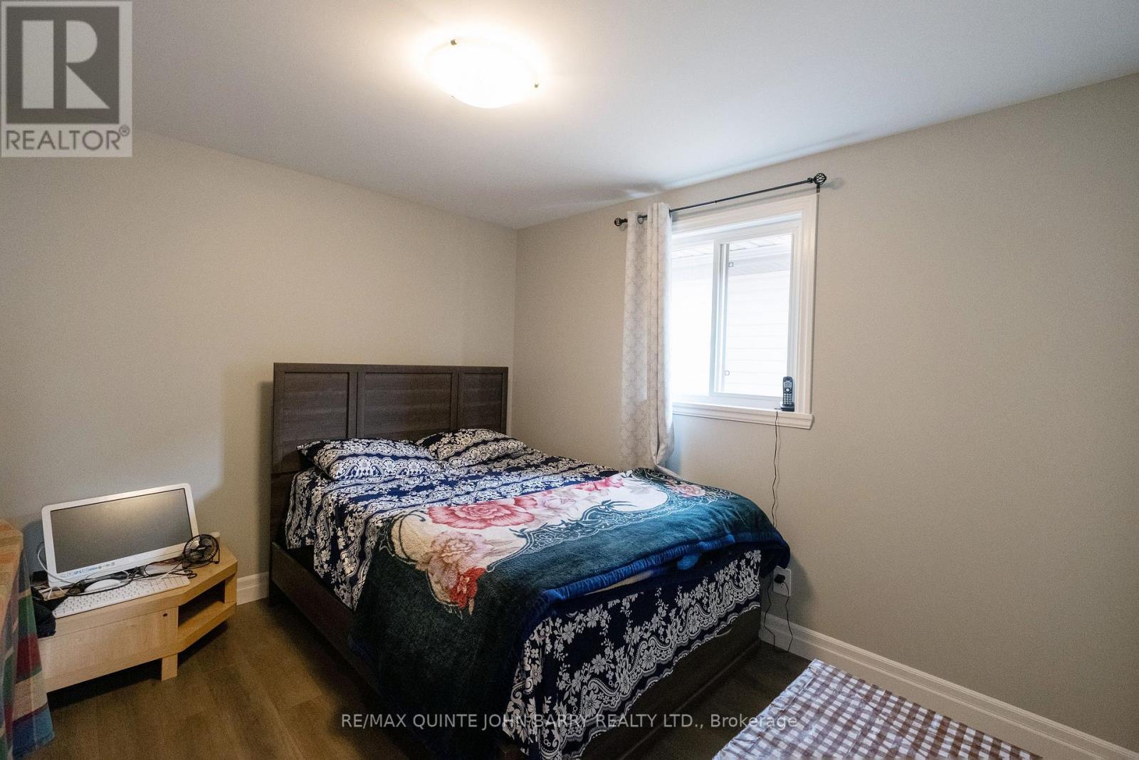 43 Cedar Park Crescent, Quinte West (Murray Ward), ON - Indoor Photo Showing Bedroom