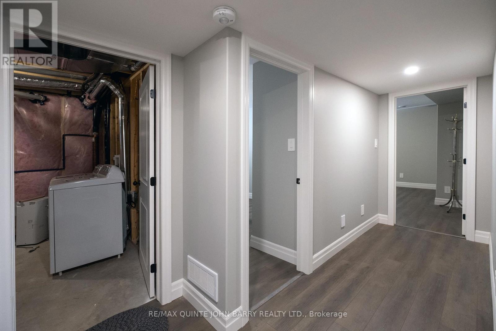 43 Cedar Park Crescent, Quinte West (Murray Ward), ON - Indoor Photo Showing Laundry Room