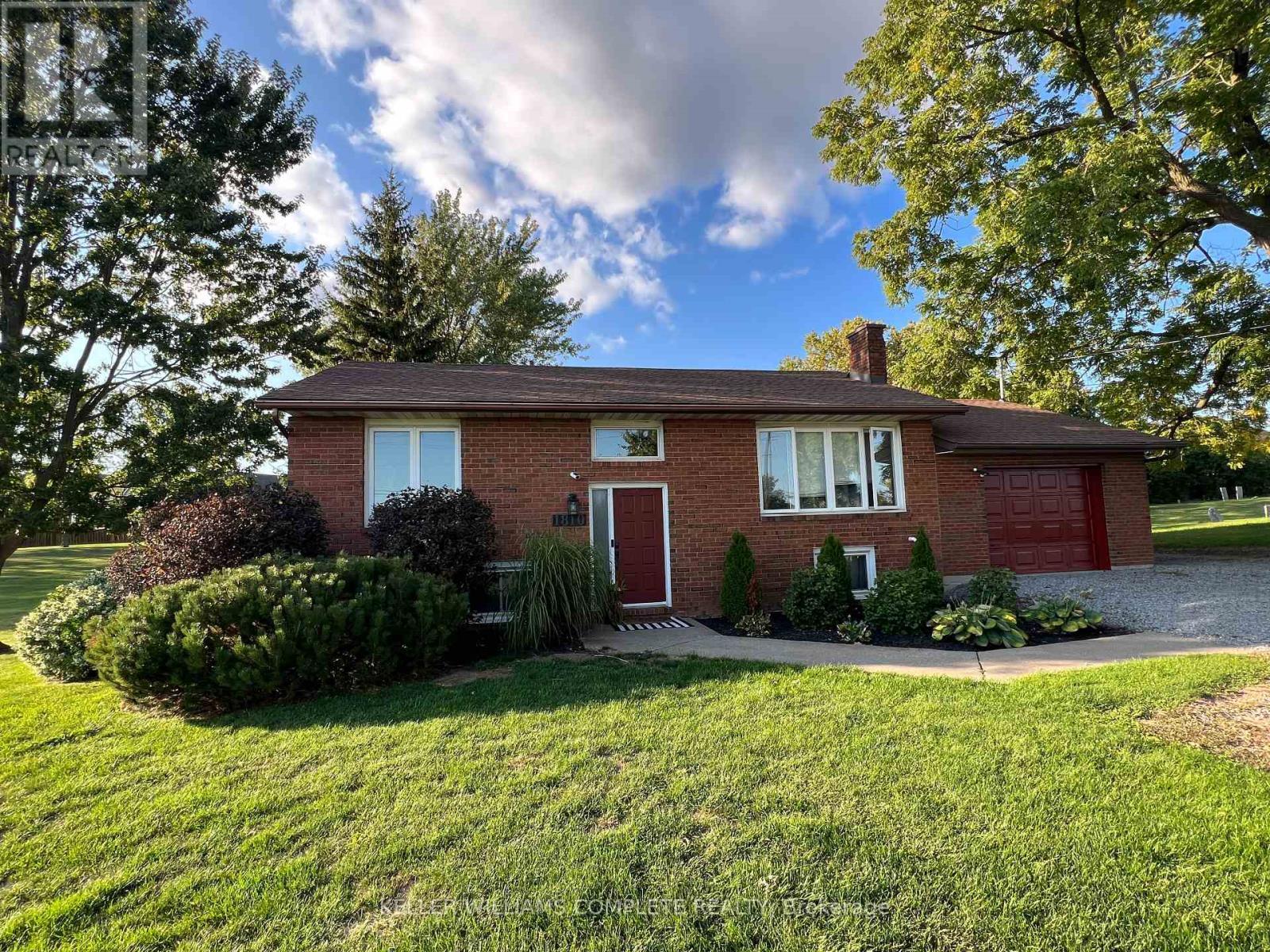 1810 Beaverdams Road, Thorold (Confederation Heights), ON - Outdoor