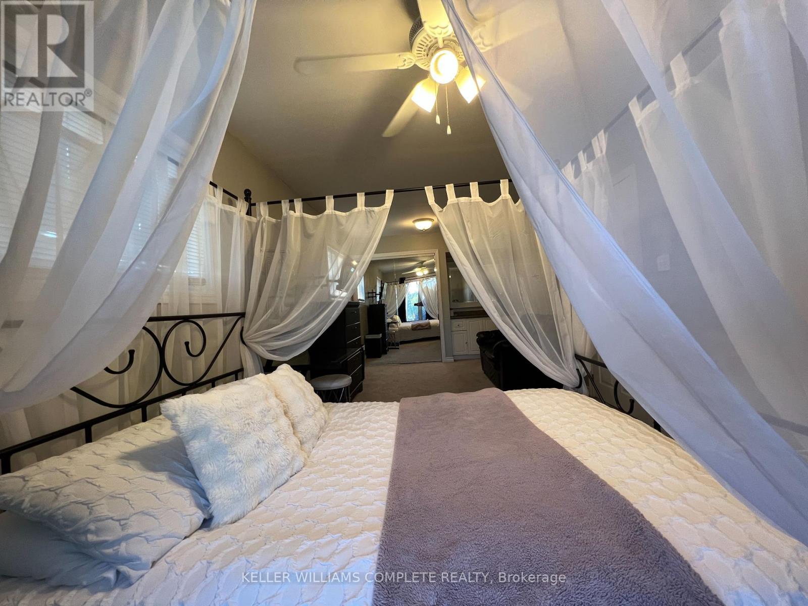 1810 Beaverdams Road, Thorold (Confederation Heights), ON - Indoor Photo Showing Bedroom