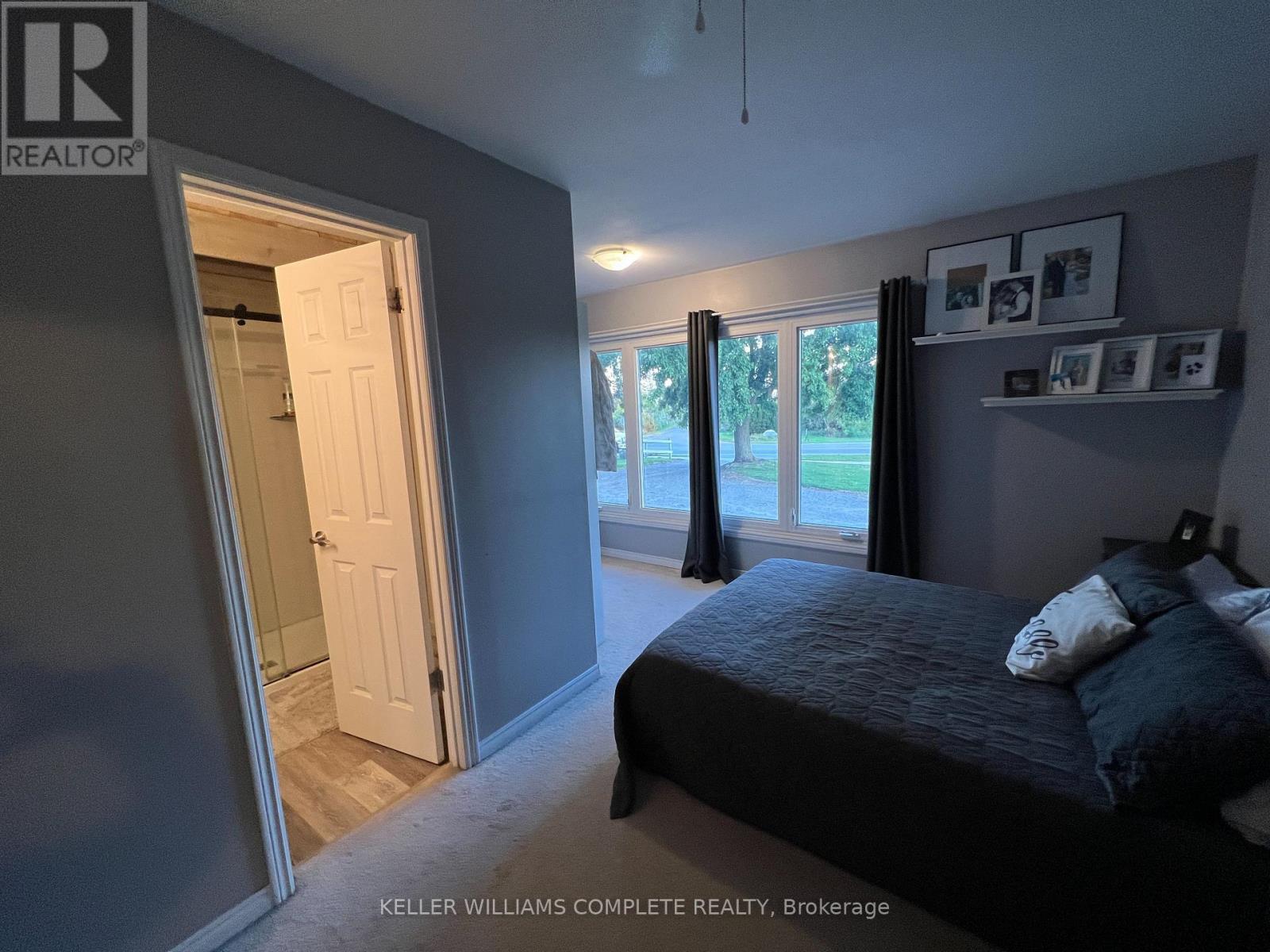 1810 Beaverdams Road, Thorold (Confederation Heights), ON - Indoor Photo Showing Bedroom