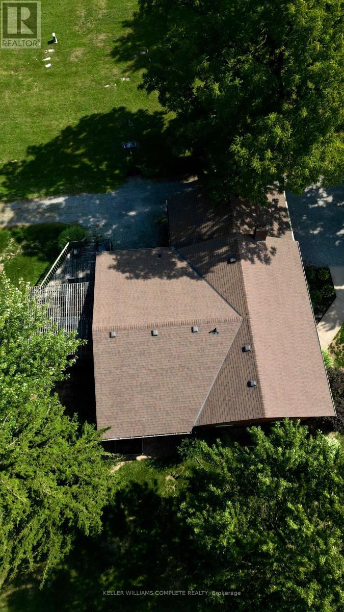 1810 Beaverdams Road, Thorold (Confederation Heights), ON - Outdoor