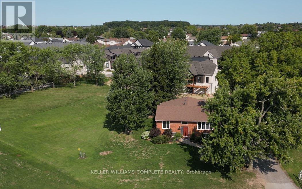 1810 Beaverdams Road, Thorold (Confederation Heights), ON - Outdoor With View