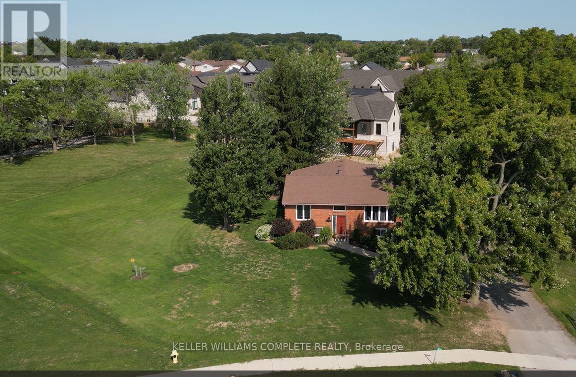 1810 Beaverdams Road, Thorold (Confederation Heights), ON - Outdoor With View