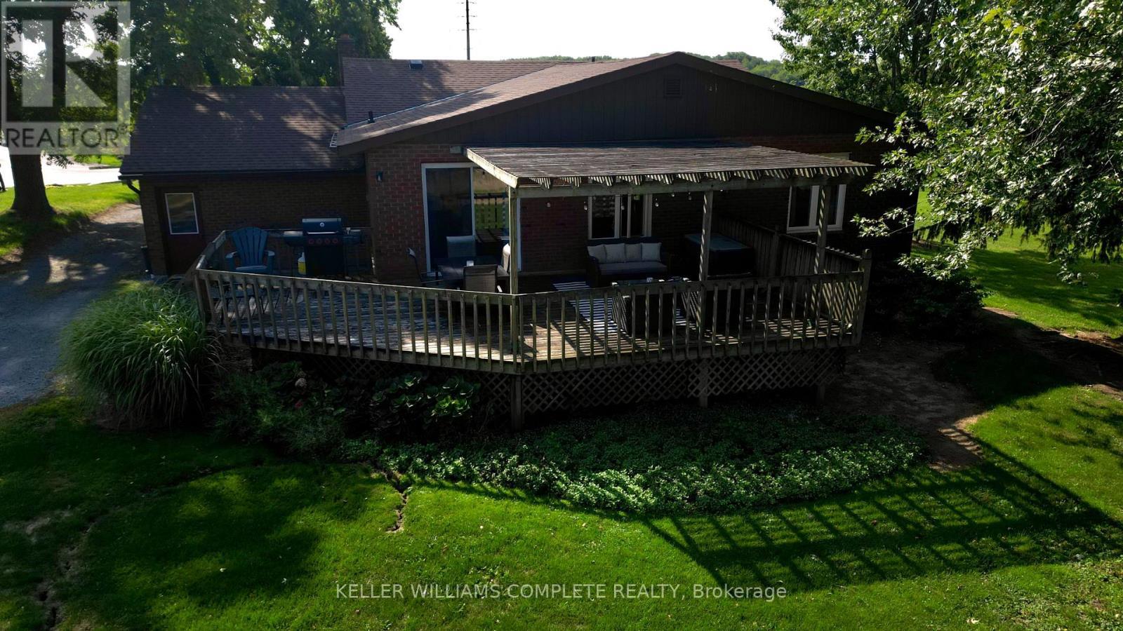 1810 Beaverdams Road, Thorold (Confederation Heights), ON - Outdoor With Deck Patio Veranda