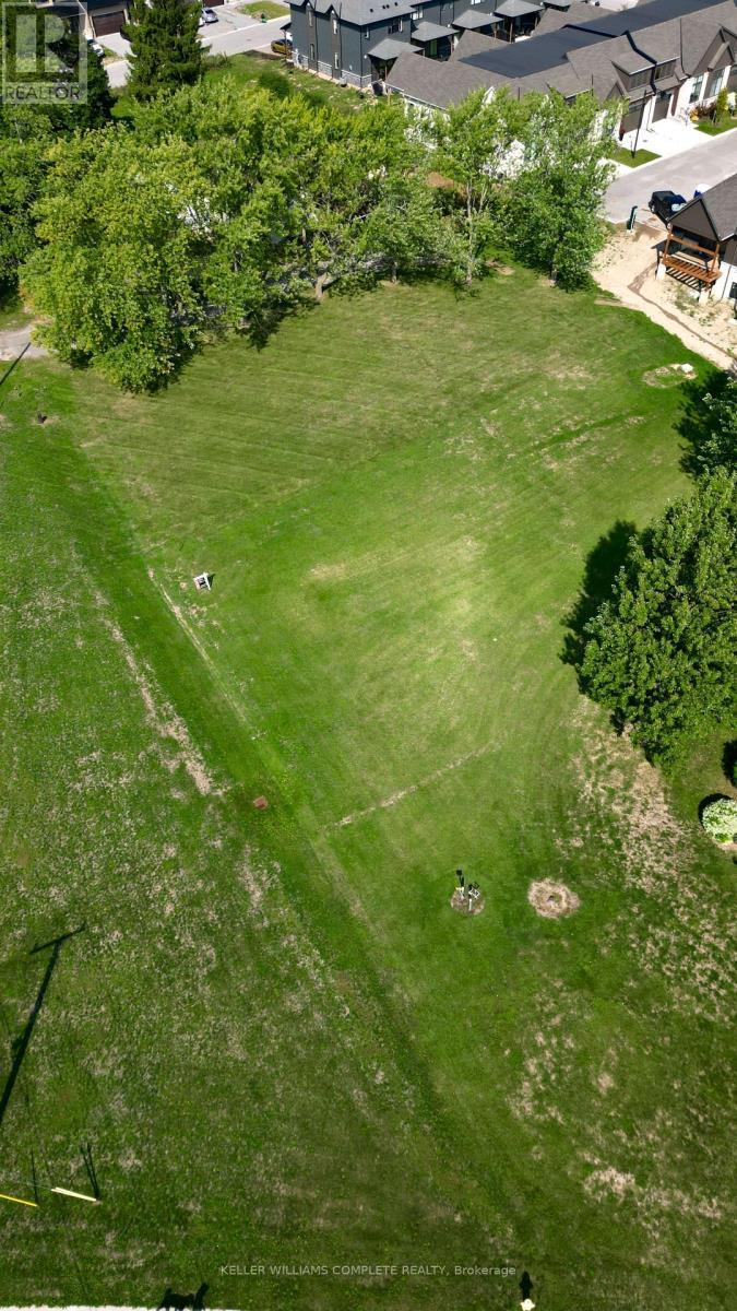 1810 Beaverdams Road, Thorold (Confederation Heights), ON - Outdoor