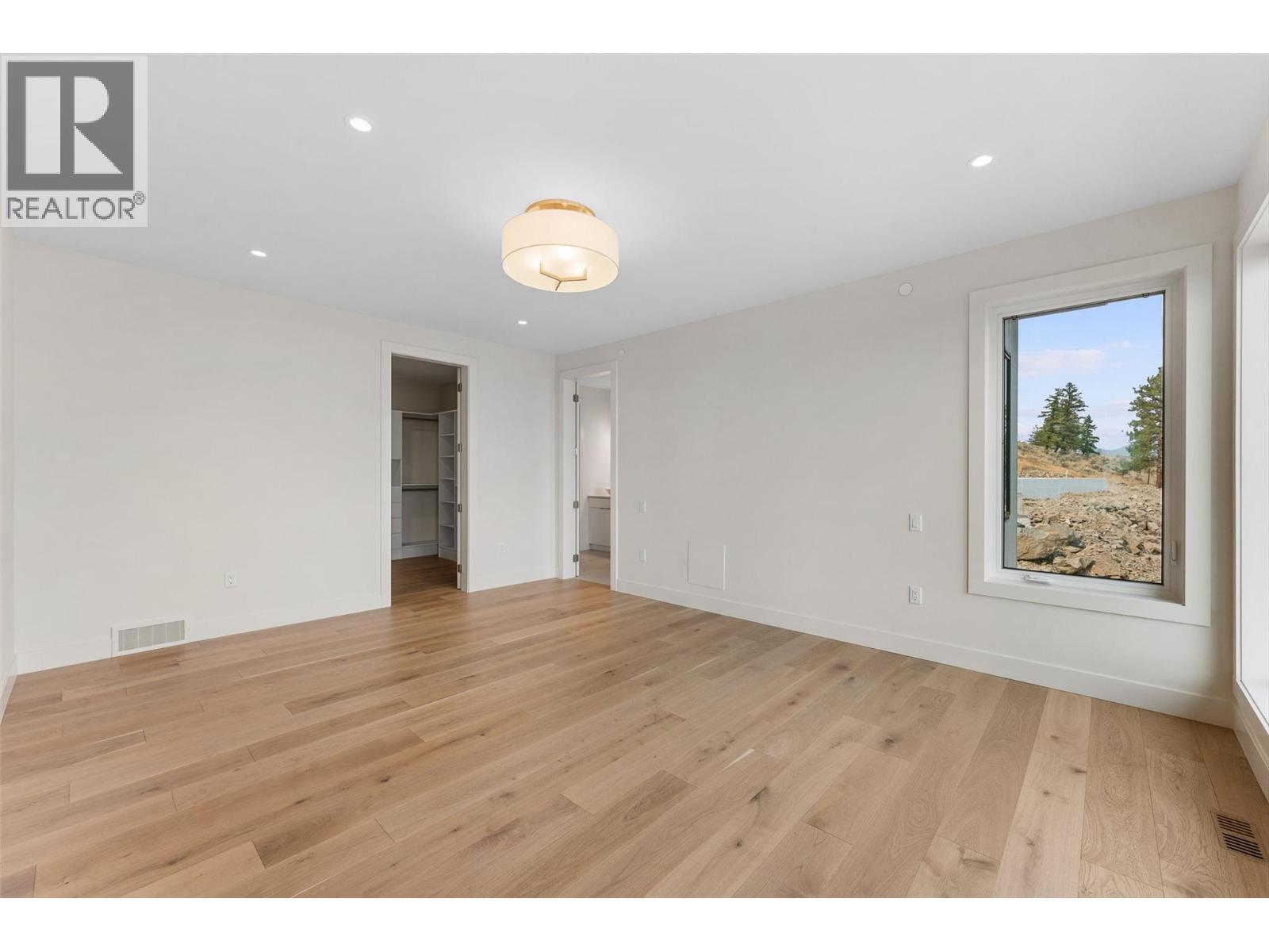 18697 Mckenzie Court, Summerland, BC - Indoor Photo Showing Other Room