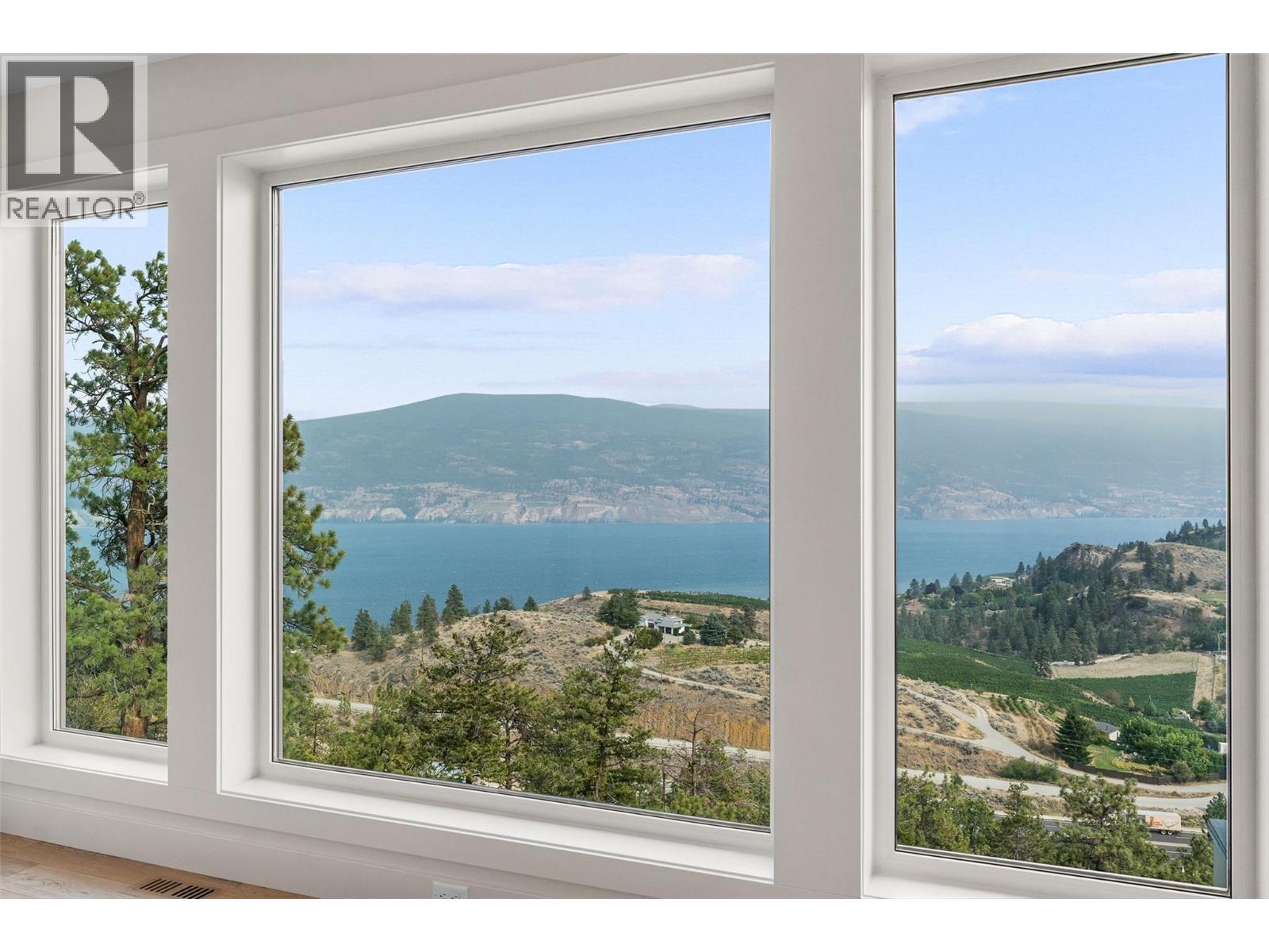 18697 Mckenzie Court, Summerland, BC - Indoor Photo Showing Other Room