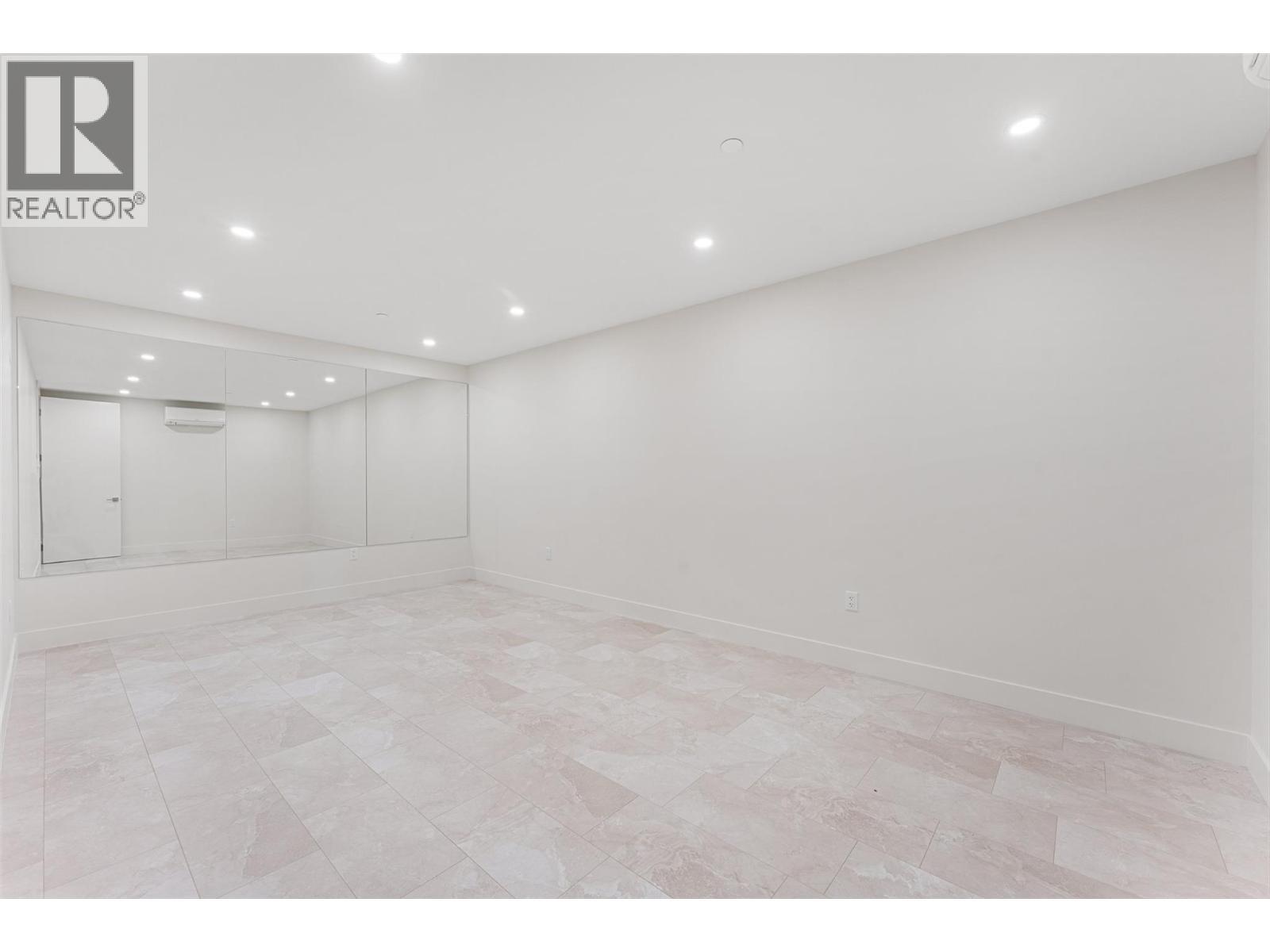 18697 Mckenzie Court, Summerland, BC - Indoor