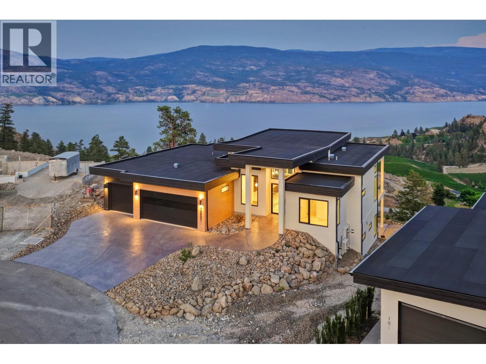 18697 Mckenzie Court, Summerland, BC - Outdoor With Body Of Water