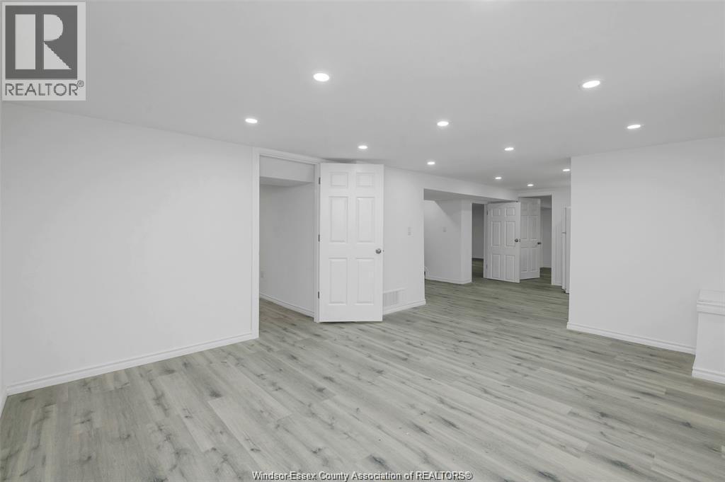 1457 S Cameron, Windsor, ON - Indoor Photo Showing Other Room