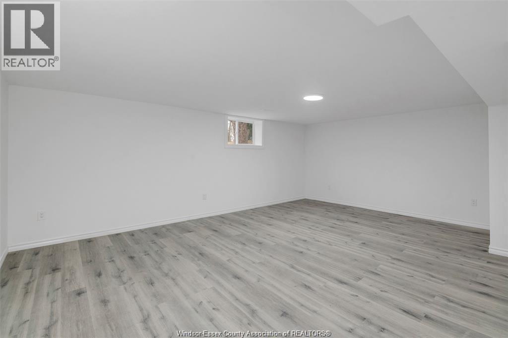 1457 S Cameron, Windsor, ON - Indoor Photo Showing Other Room