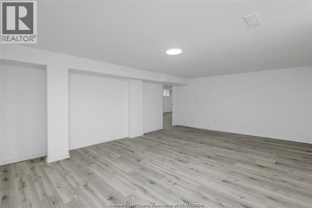 1457 S Cameron, Windsor, ON - Indoor Photo Showing Other Room