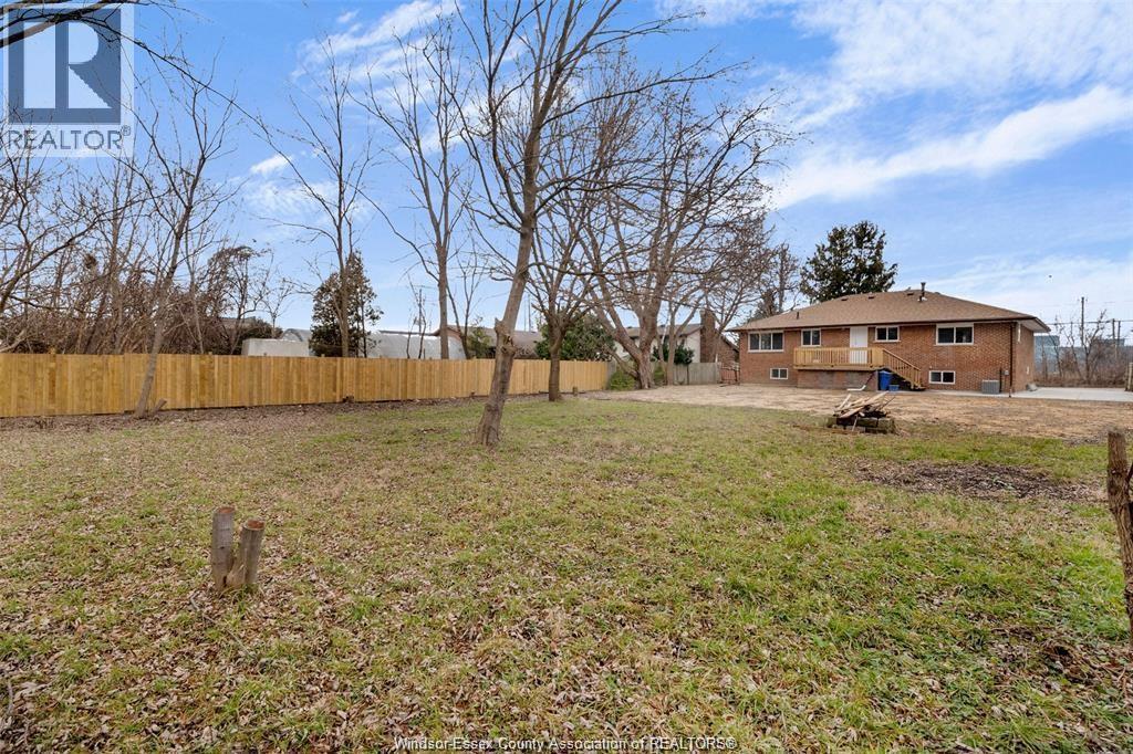 1457 S Cameron, Windsor, ON - Outdoor