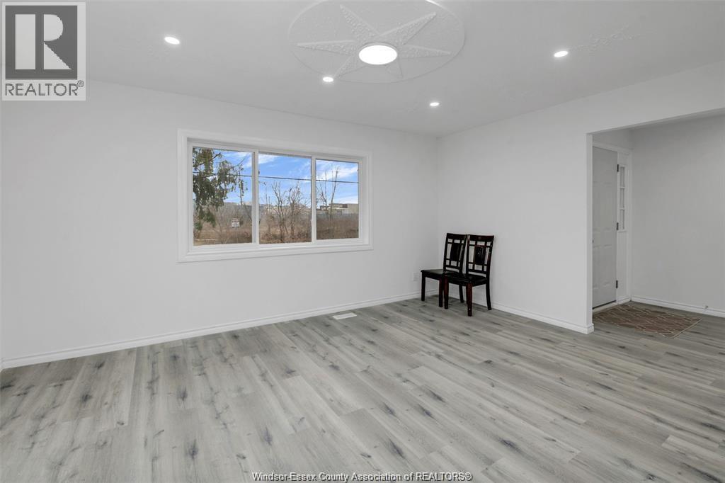 1457 S Cameron, Windsor, ON - Indoor Photo Showing Other Room