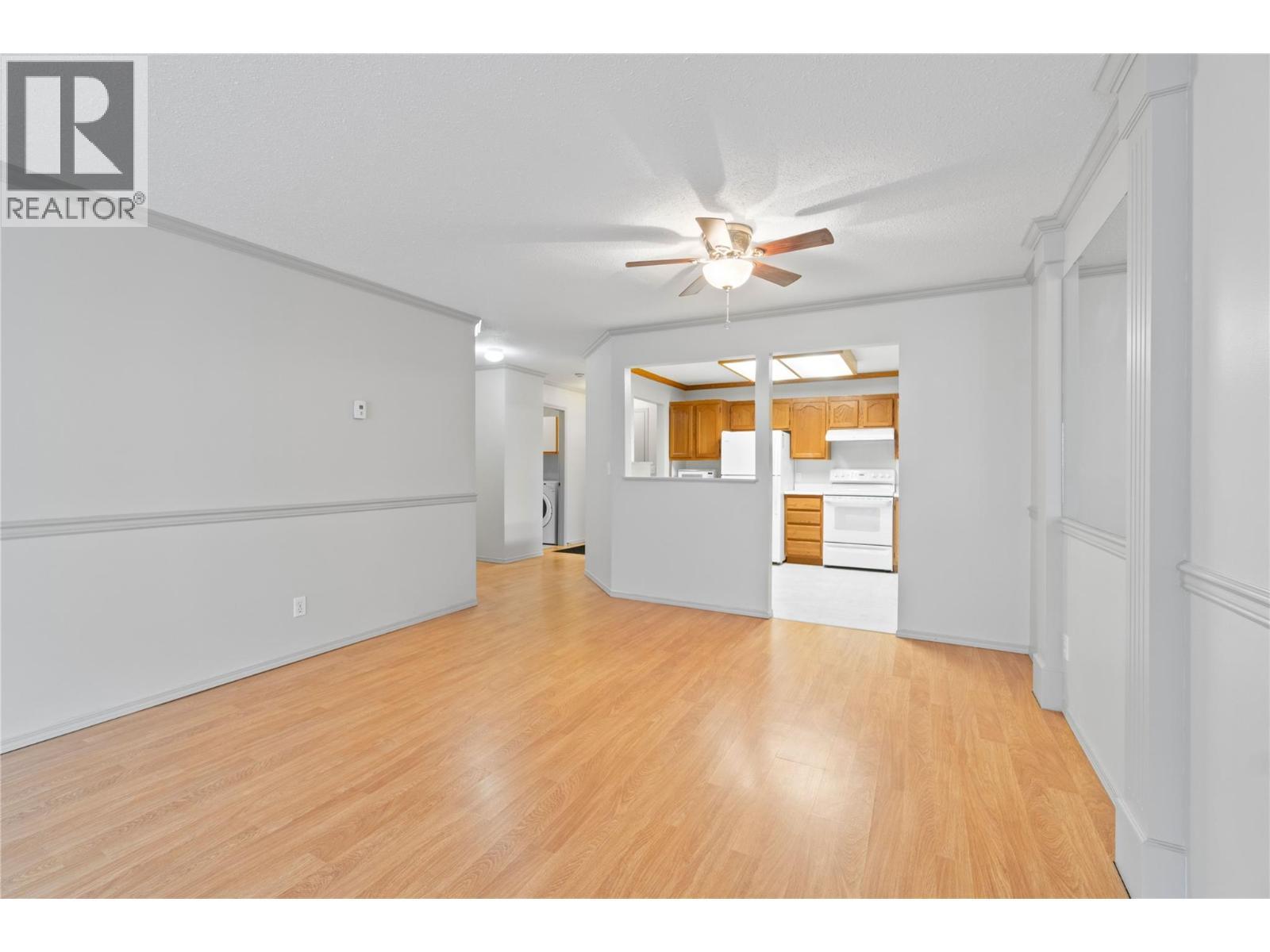 251 6 Street Se Unit# 110, Salmon Arm, BC - Indoor Photo Showing Other Room