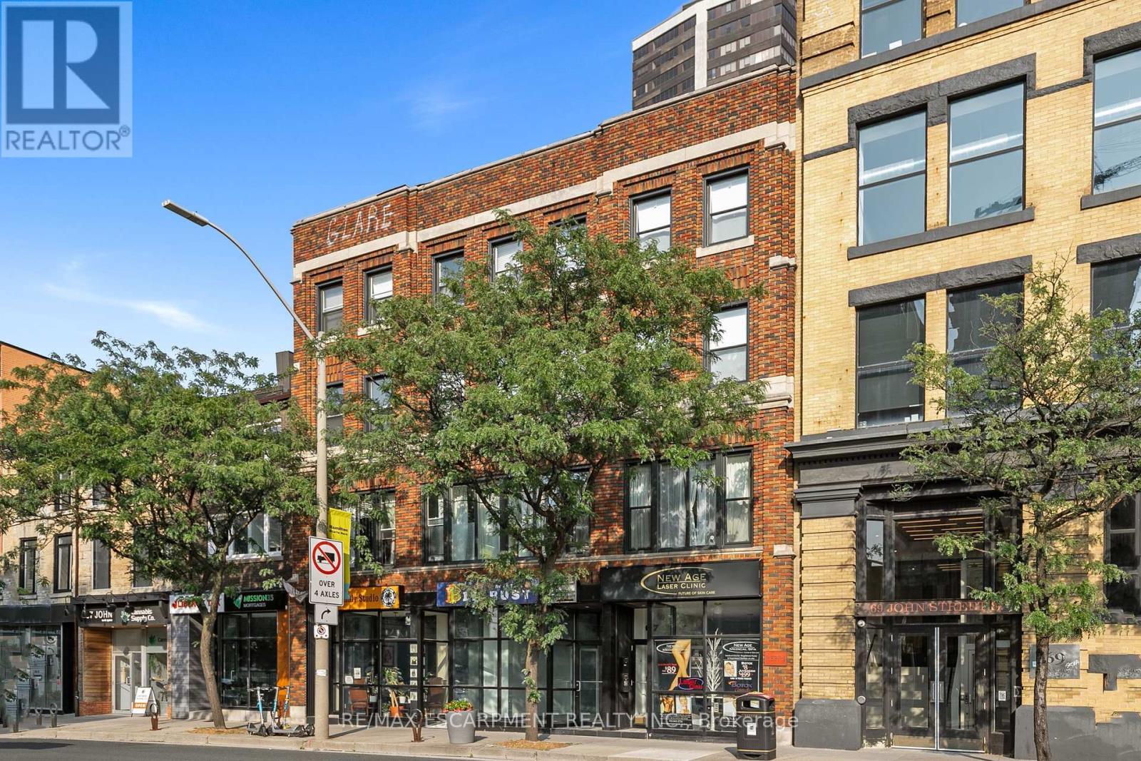 302 - 63 John Street S, Hamilton, ON - Outdoor