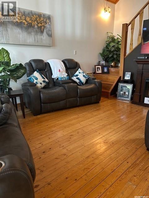 206 2Nd Street W, Carrot River, SK - Indoor Photo Showing Living Room