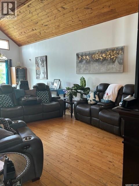 206 2Nd Street W, Carrot River, SK - Indoor Photo Showing Living Room