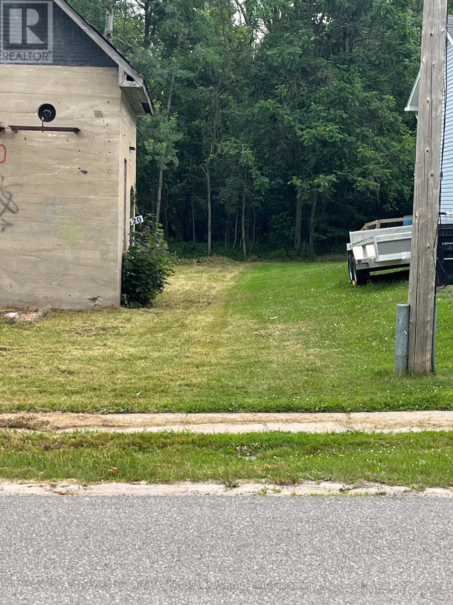 320 Albert Street, Tay, ON