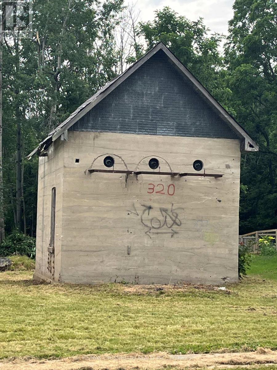 320 Albert Street, Tay, ON