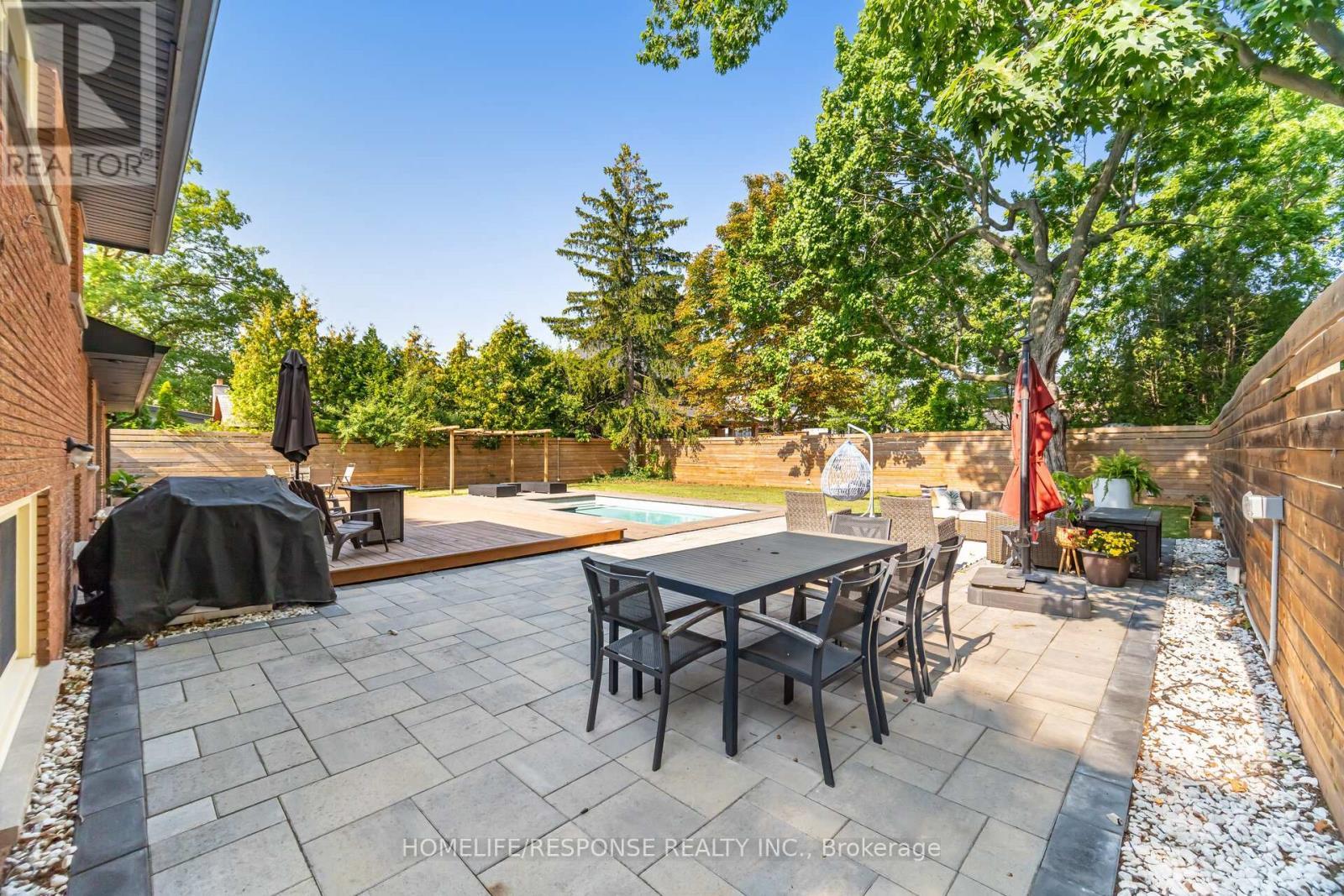 5011 Spruce Avenue, Burlington, ON - Outdoor With Deck Patio Veranda