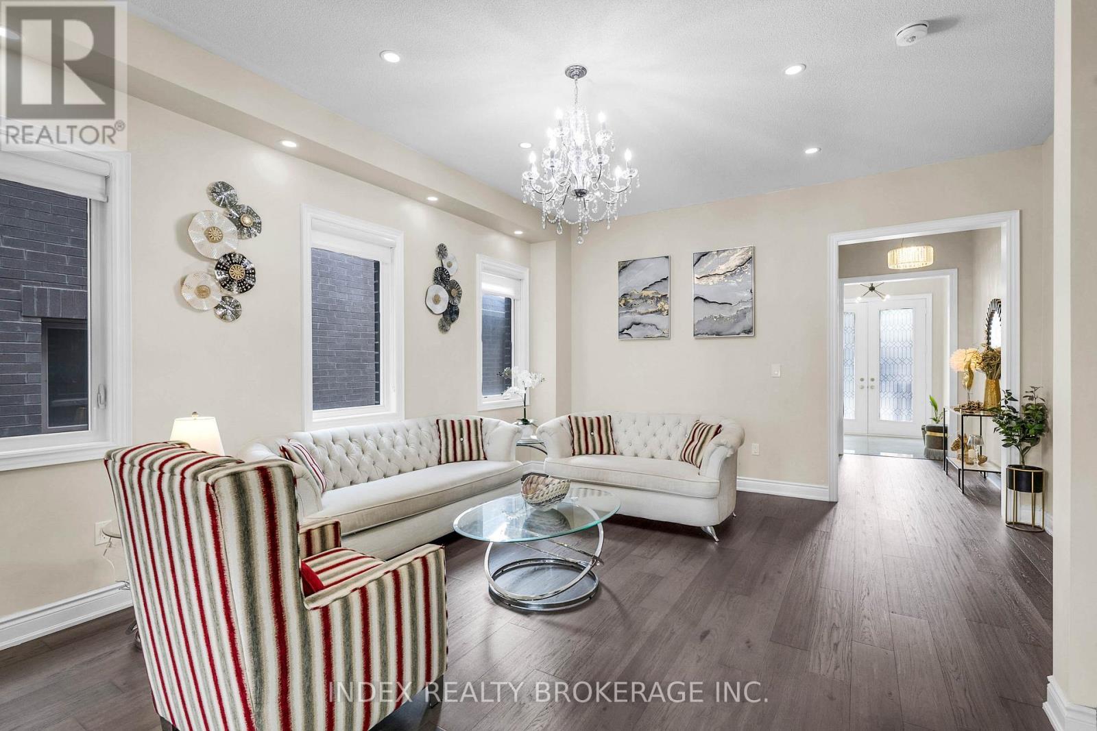 199 Granite Ridge Trail, Hamilton, ON - Indoor Photo Showing Living Room