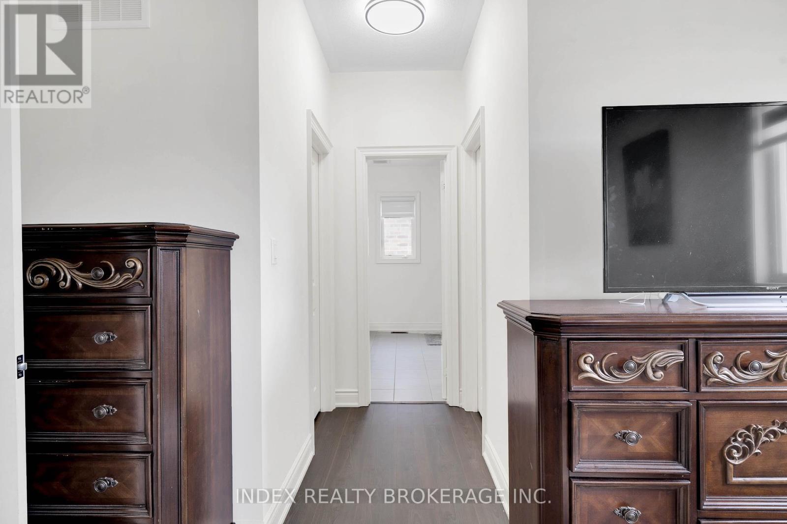 199 Granite Ridge Trail, Hamilton, ON - Indoor Photo Showing Laundry Room
