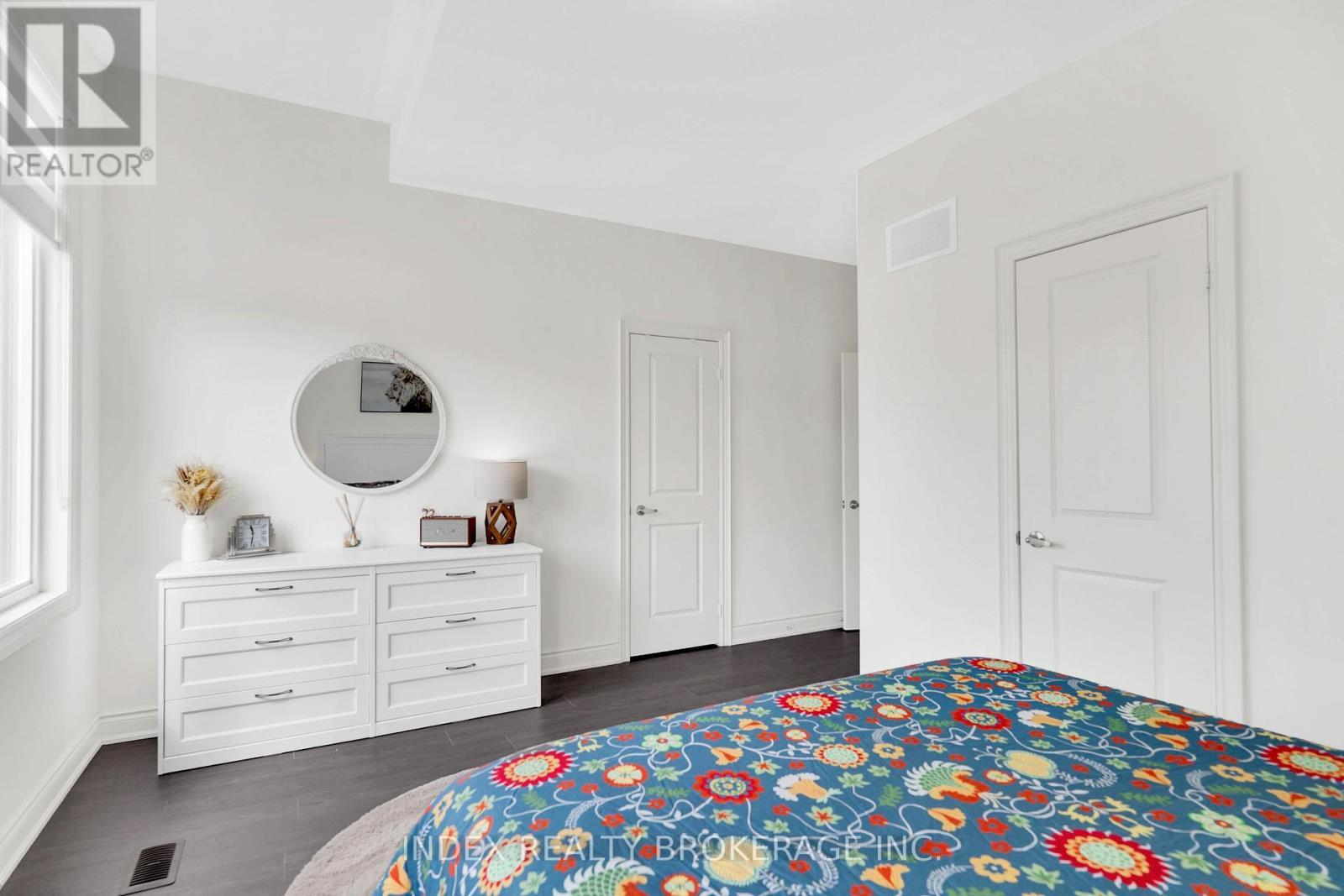 199 Granite Ridge Trail, Hamilton, ON - Indoor Photo Showing Bedroom