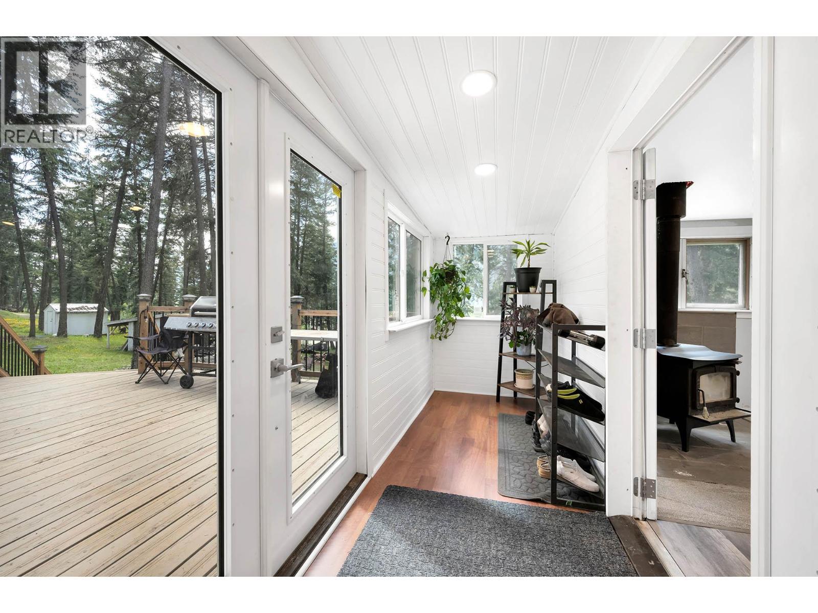 392 Walterdale Road, Kamloops, BC - Indoor