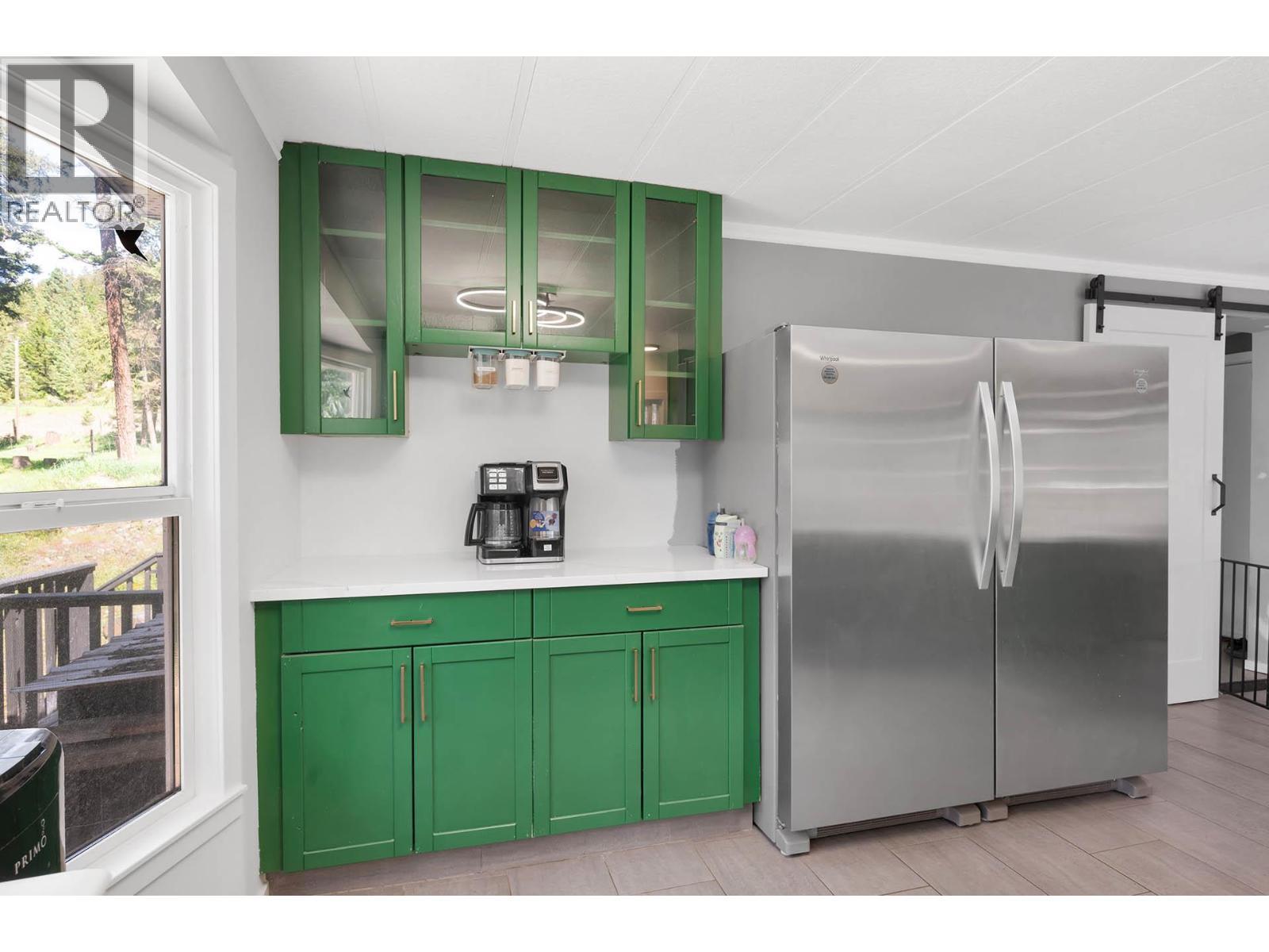 392 Walterdale Road, Kamloops, BC - Indoor