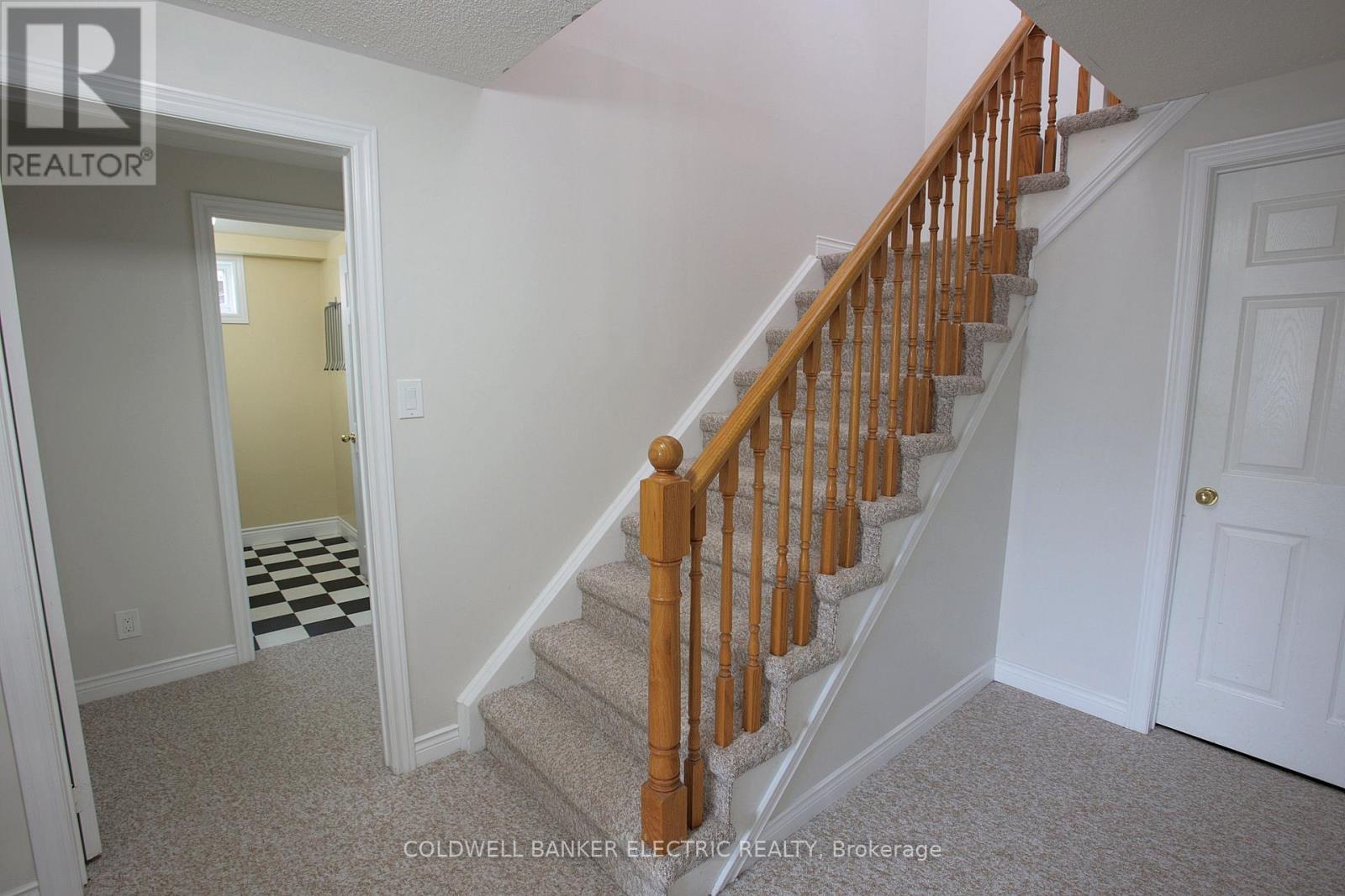 1830 Stratton Avenue, Peterborough (Monaghan Ward 2), ON - Indoor Photo Showing Other Room