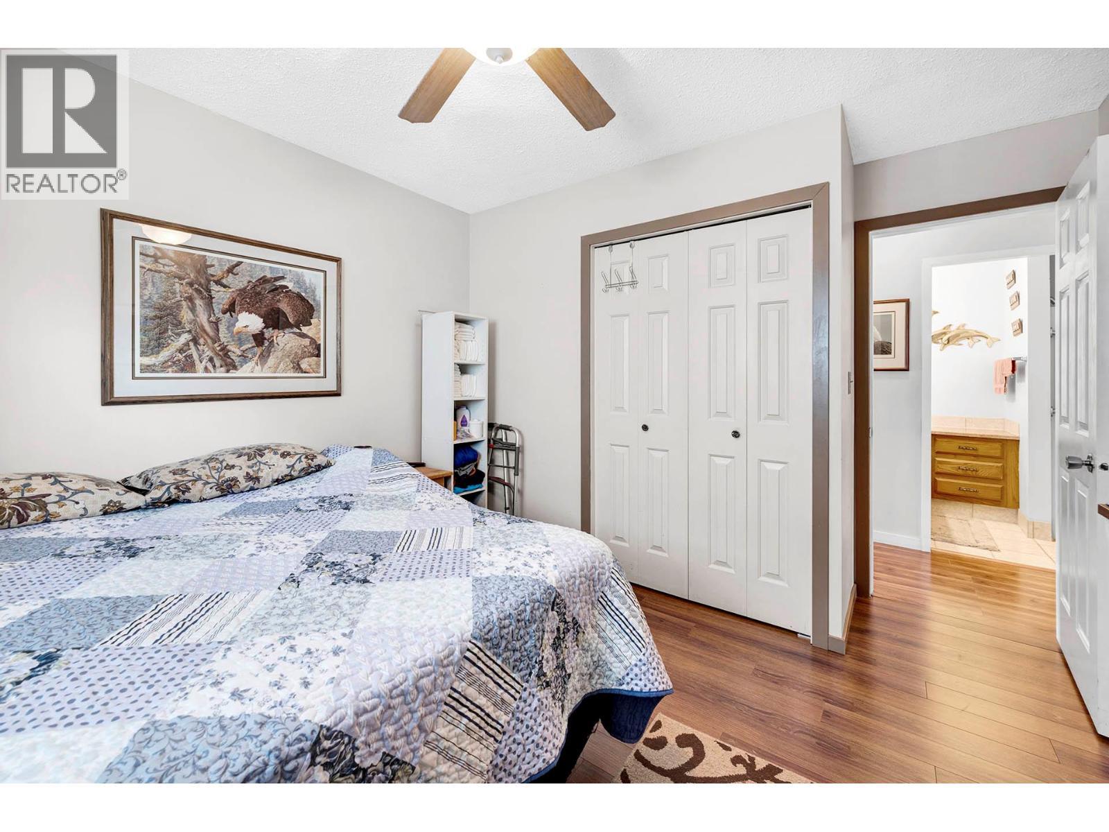 246 Robson Drive, Kamloops, BC - Indoor Photo Showing Bedroom
