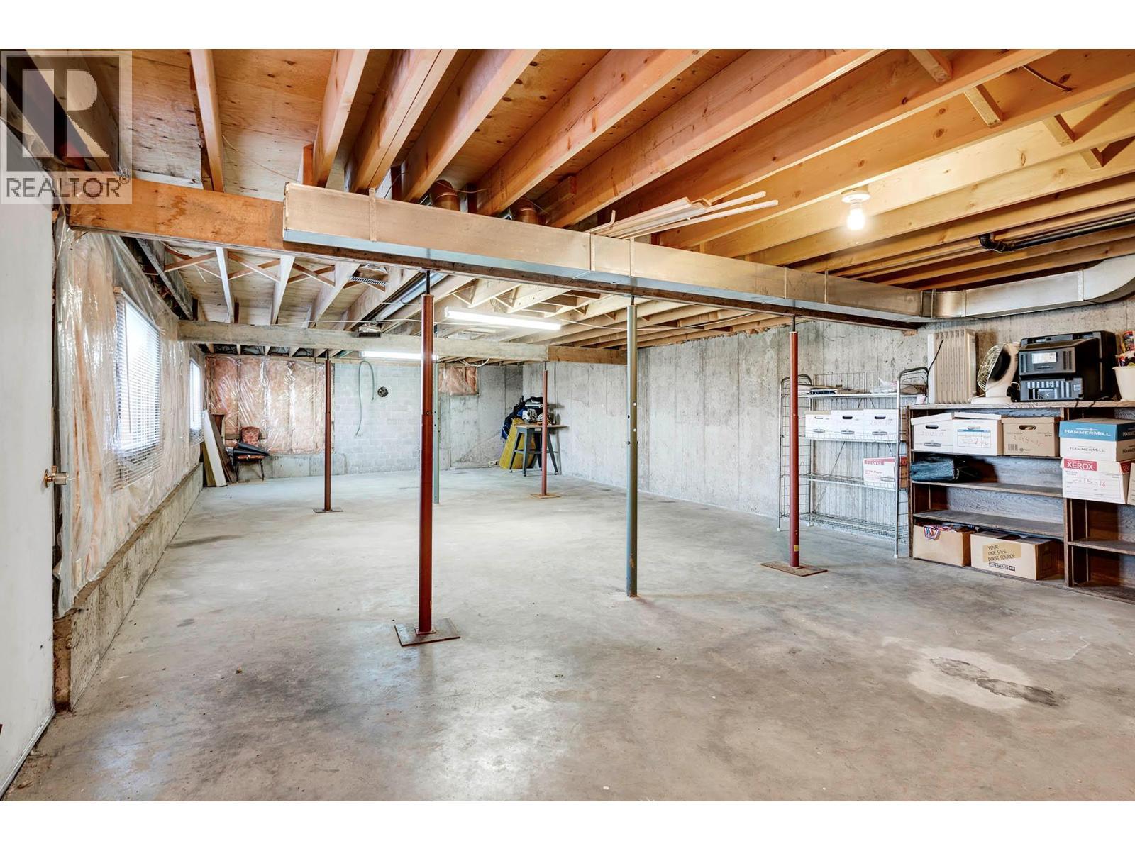 246 Robson Drive, Kamloops, BC - Indoor Photo Showing Basement