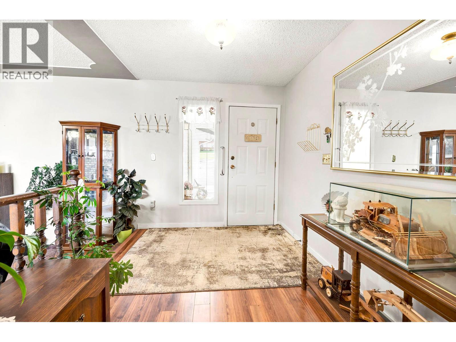 246 Robson Drive, Kamloops, BC - Indoor Photo Showing Other Room