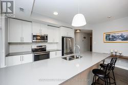 Large breakfast bar -