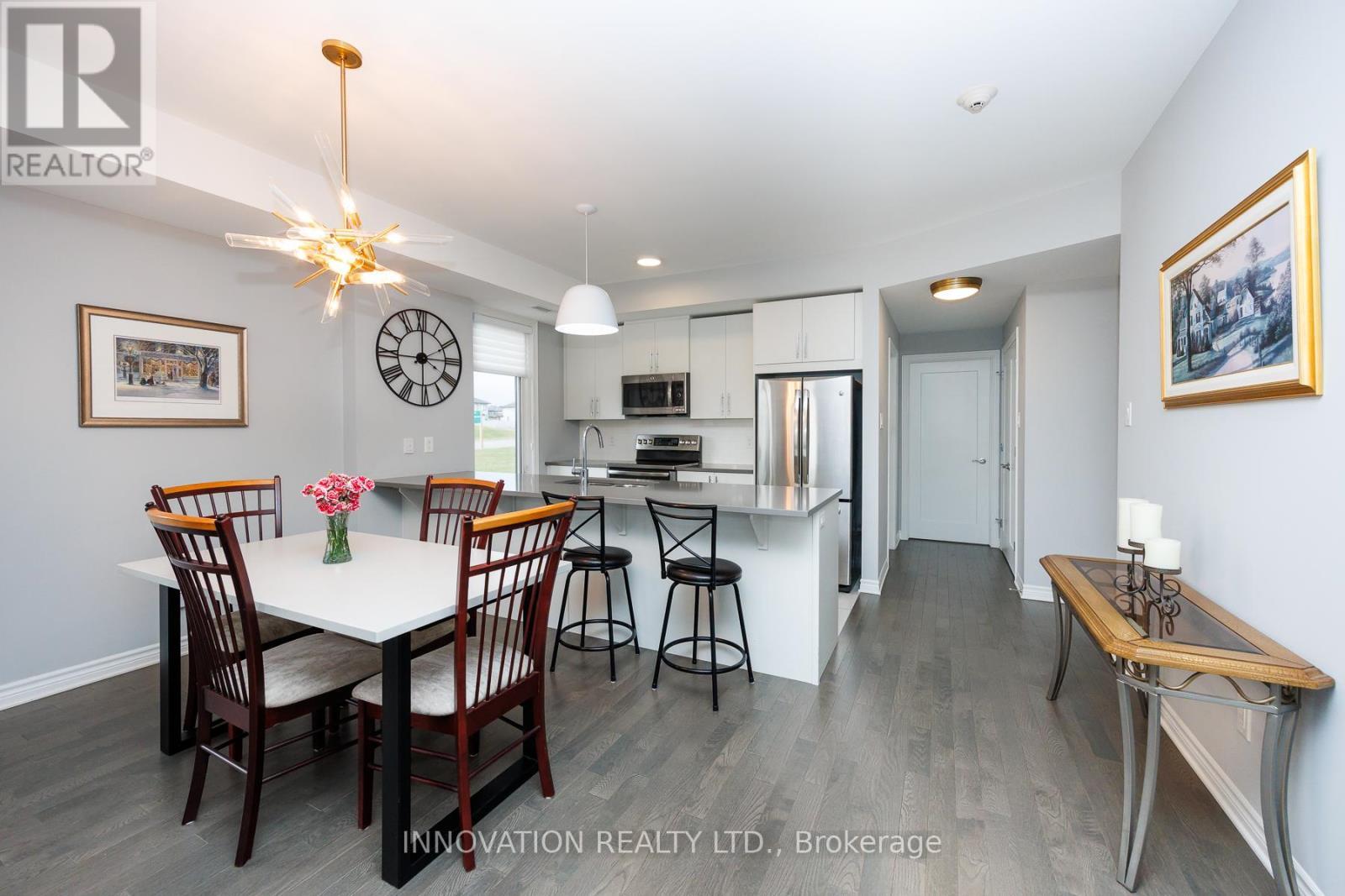 103 - 320 Jatoba, Ottawa, ON - Indoor Photo Showing Dining Room